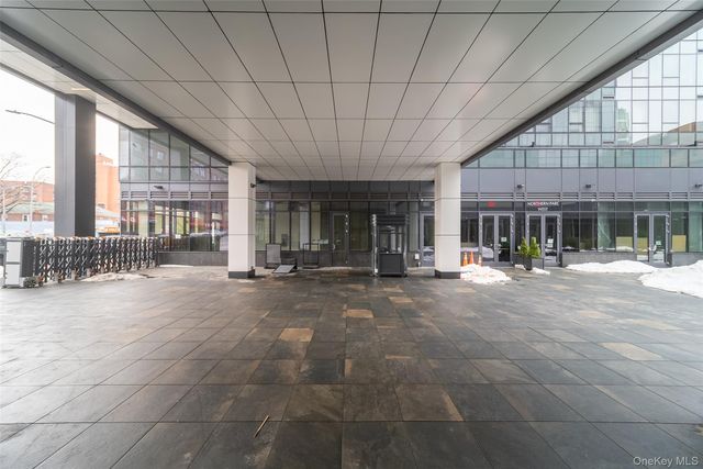 14449 Northern Boulevard 325, Flushing, NY 11354