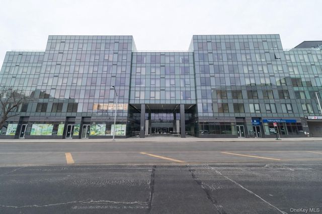 14449 Northern Boulevard 325, Flushing, NY 11354