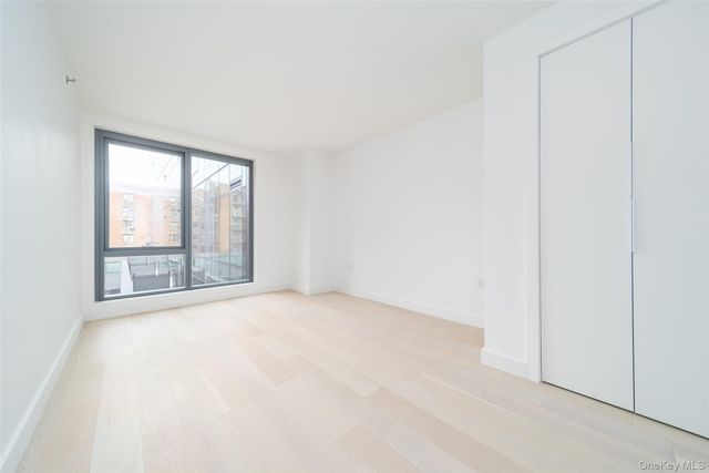 14449 Northern Boulevard 325, Flushing, NY 11354