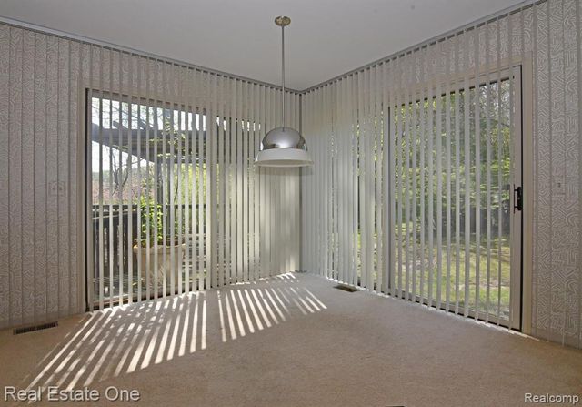 20080 Longridge Court, Northville, MI 48167
