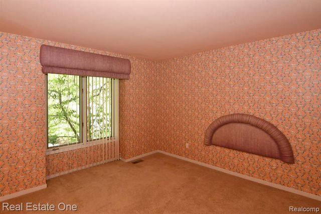 20080 Longridge Court, Northville, MI 48167