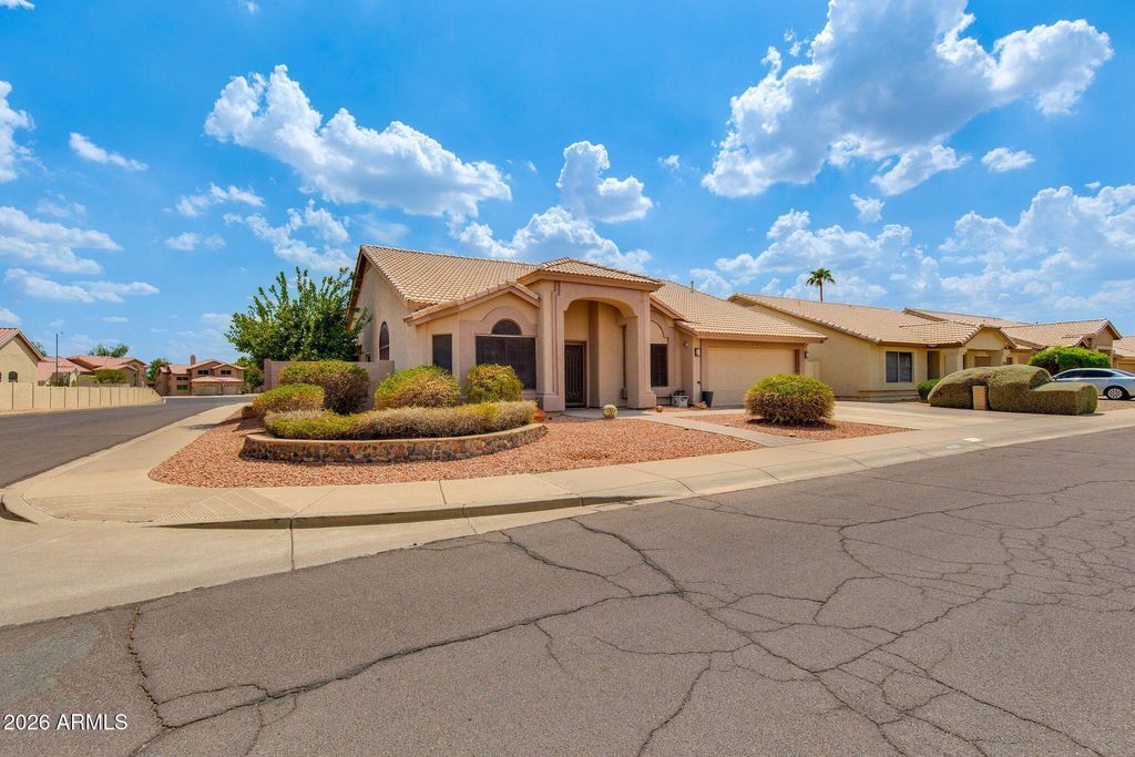 4531 E DANBURY Road, Phoenix, AZ 85032 — photo 2