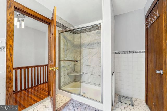 1229 BON AIR RD, Havertown, PA 19083