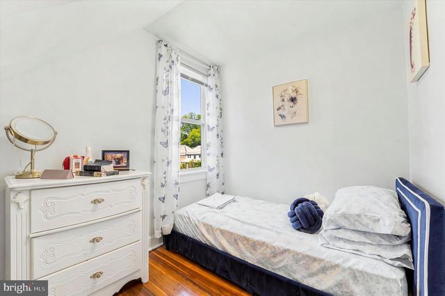 1229 BON AIR RD, Havertown, PA 19083