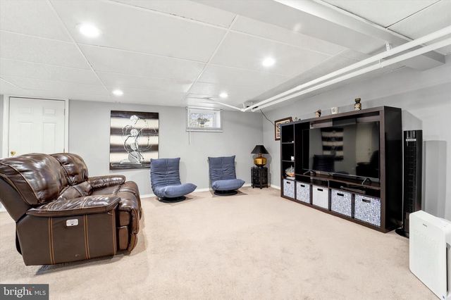 1229 BON AIR RD, Havertown, PA 19083