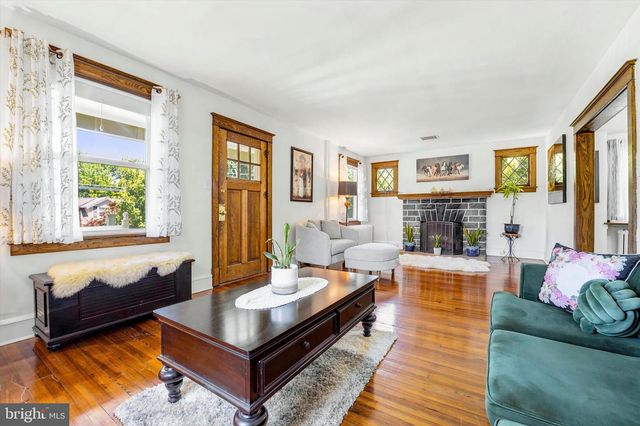 1229 BON AIR RD, Havertown, PA 19083