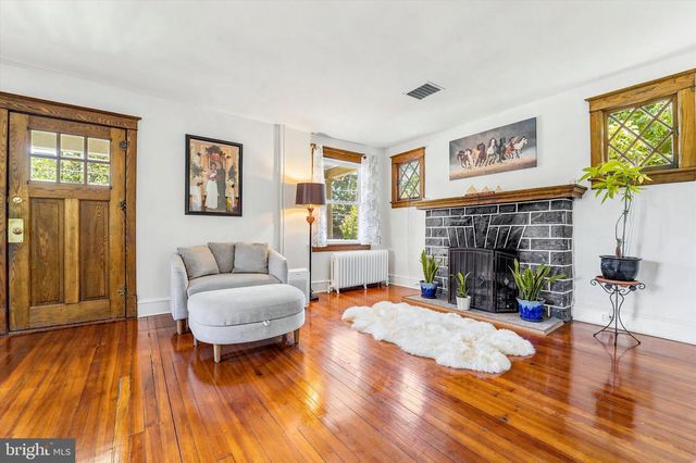1229 BON AIR RD, Havertown, PA 19083