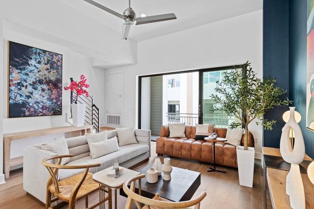 2805 McCurdy ST 7, Austin, TX 78723