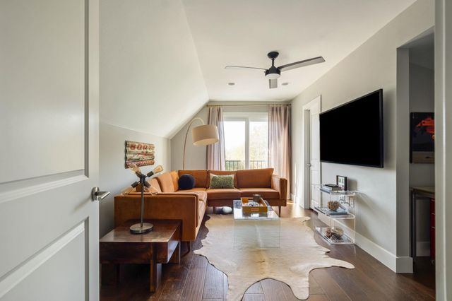 308 W North Loop BLVD 1, Austin, TX 78751