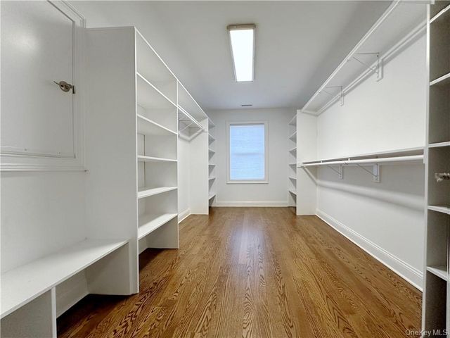 32 General Heath Avenue, White Plains, NY 10603