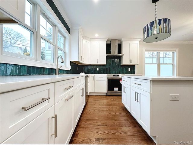 32 General Heath Avenue, White Plains, NY 10603