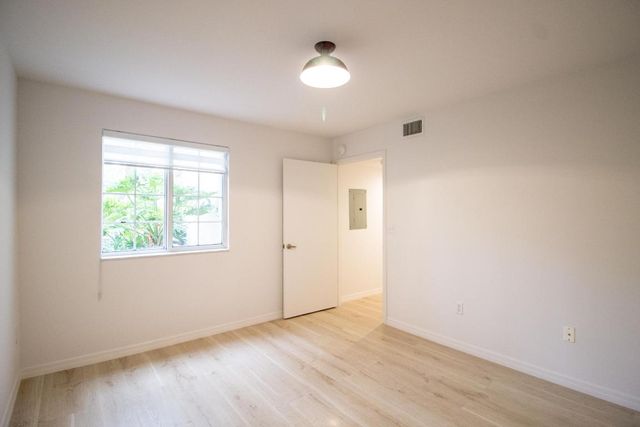 1200 Crestwood Court S 1204, Royal Palm Beach, FL 33411