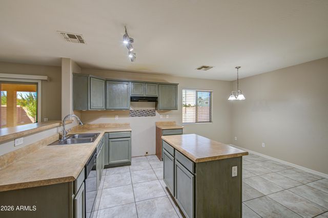 8506 W LUKEN Way, Tolleson, AZ 85353