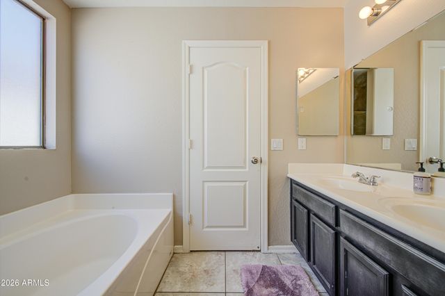 8506 W LUKEN Way, Tolleson, AZ 85353