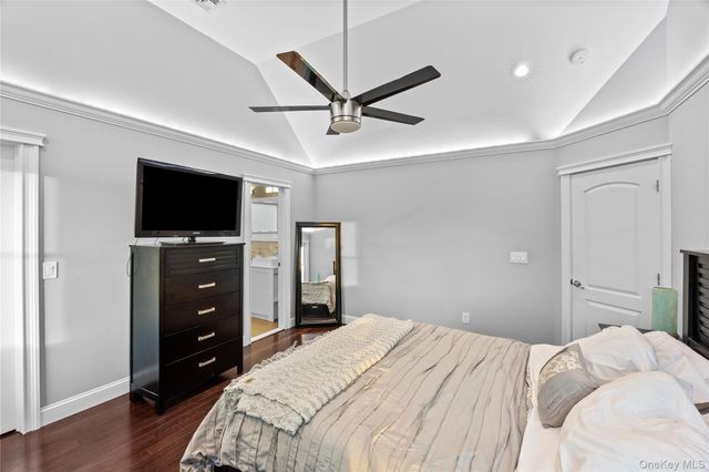 122 Linton Avenue, Lindenhurst, NY 11757