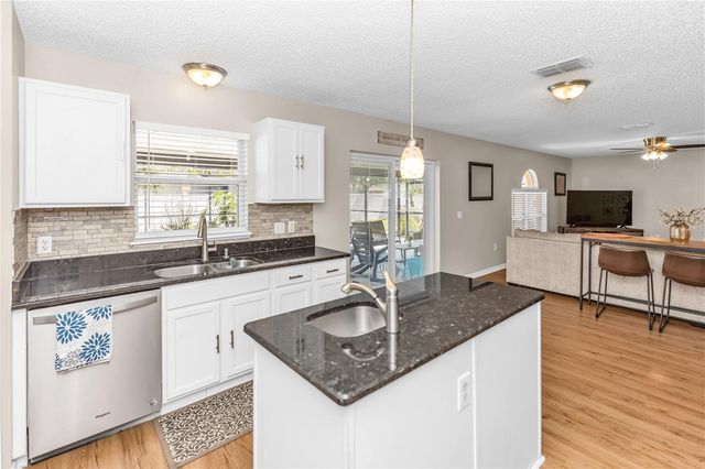 1874 CORNER MEADOW CIRCLE, Orlando, FL 32820
