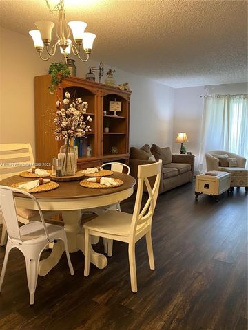 10321 NW 11th St 202, Pembroke Pines, FL 33026