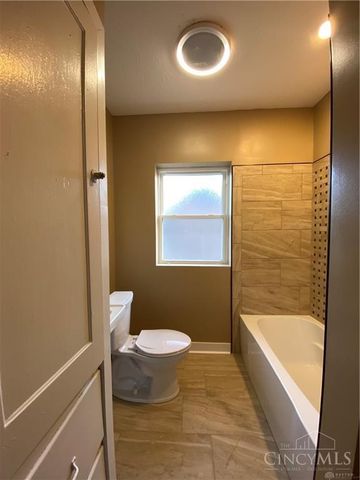 1374 Catalpa Drive, Dayton, OH 45406