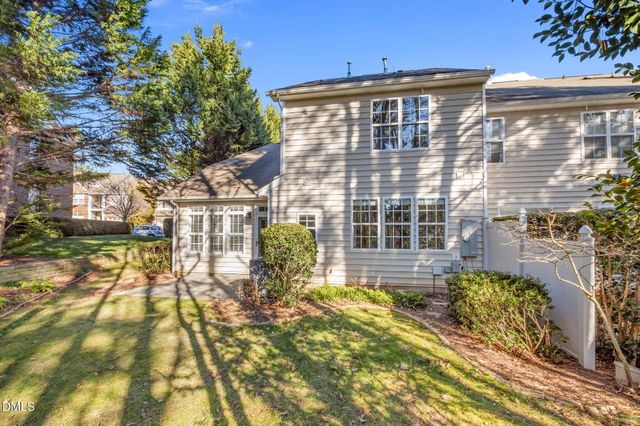 209 Beringer Place, Chapel Hill, NC 27516