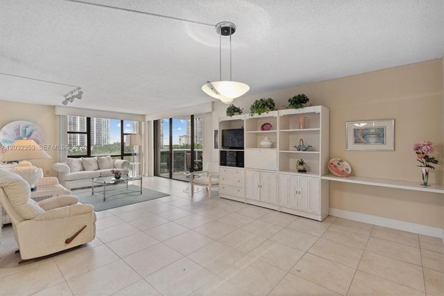 3625 N Country Club Drive 603, Aventura, FL 33180
