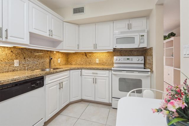 3625 N Country Club Drive 603, Aventura, FL 33180