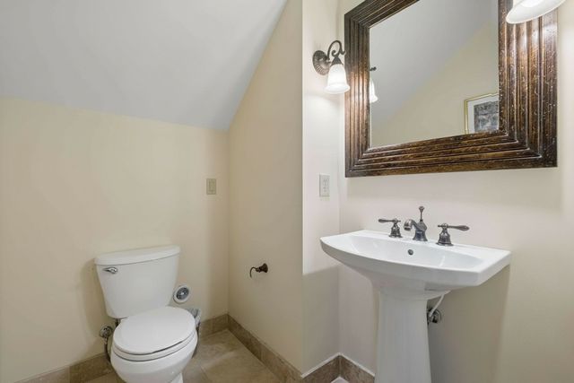 2115 Sharondale Dr, Nashville, TN 37215