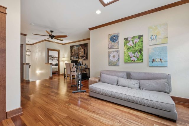 2115 Sharondale Dr, Nashville, TN 37215