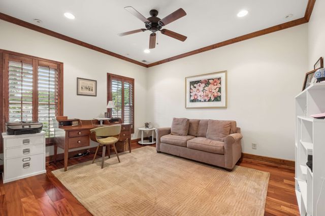 2115 Sharondale Dr, Nashville, TN 37215