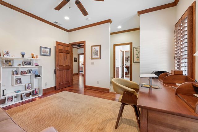 2115 Sharondale Dr, Nashville, TN 37215