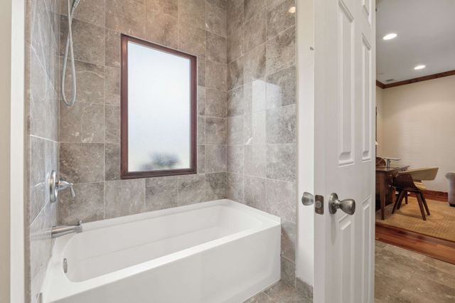 2115 Sharondale Dr, Nashville, TN 37215