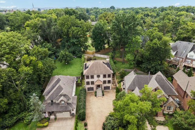2115 Sharondale Dr, Nashville, TN 37215