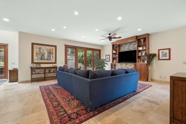 2115 Sharondale Dr, Nashville, TN 37215