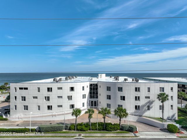 601 N Miramar Avenue 205, Indialantic, FL 32903