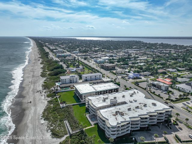 601 N Miramar Avenue 205, Indialantic, FL 32903