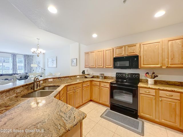 601 N Miramar Avenue 205, Indialantic, FL 32903