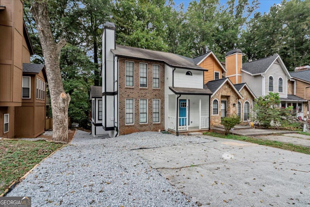 842 Brandy Oaks Lane, Stone Mountain, GA 30088 — photo 3