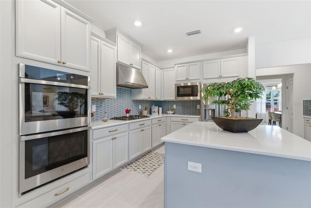 33774 CASTAWAY LOOP, Wesley Chapel, FL 33543