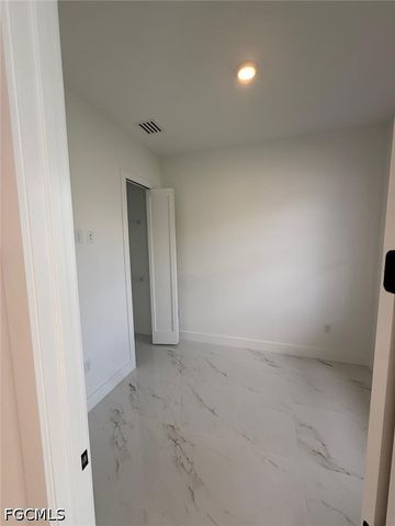 3203 21st ST W, Lehigh Acres, FL 33971