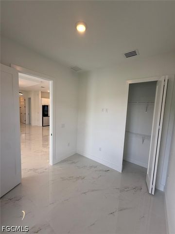 3203 21st ST W, Lehigh Acres, FL 33971