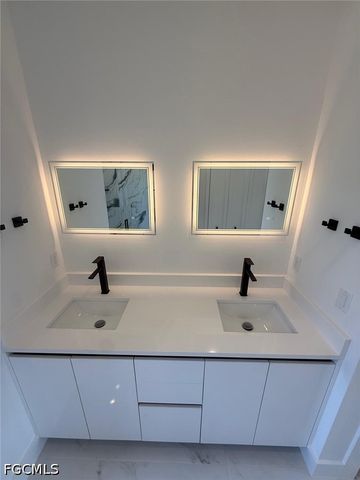 3203 21st ST W, Lehigh Acres, FL 33971