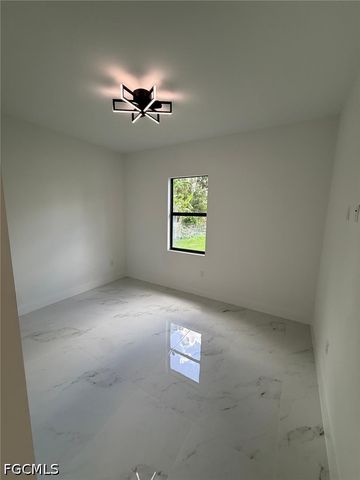 3203 21st ST W, Lehigh Acres, FL 33971