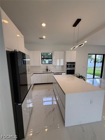 3203 21st ST W, Lehigh Acres, FL 33971