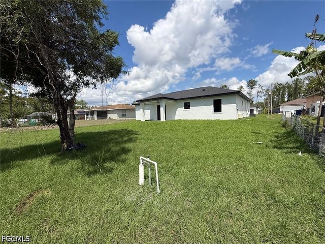 3203 21st ST W, Lehigh Acres, FL 33971