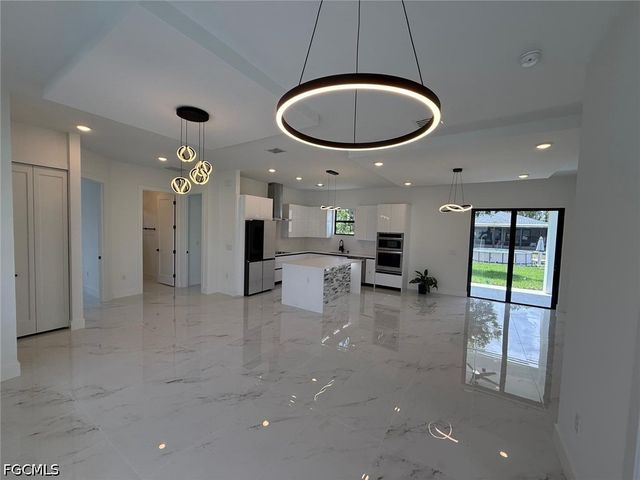 3203 21st ST W, Lehigh Acres, FL 33971