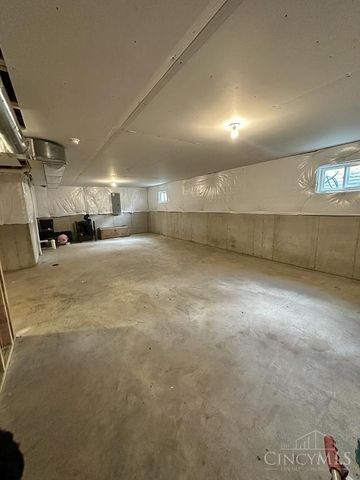 2427 Crosley Meadow, Colerain Twp, OH 45239