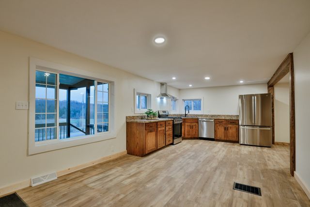 19466 ELGIN Road, Corry, PA 16407