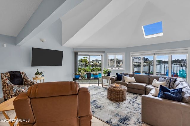 1829 Lookout Drive, Toms River, NJ 08753