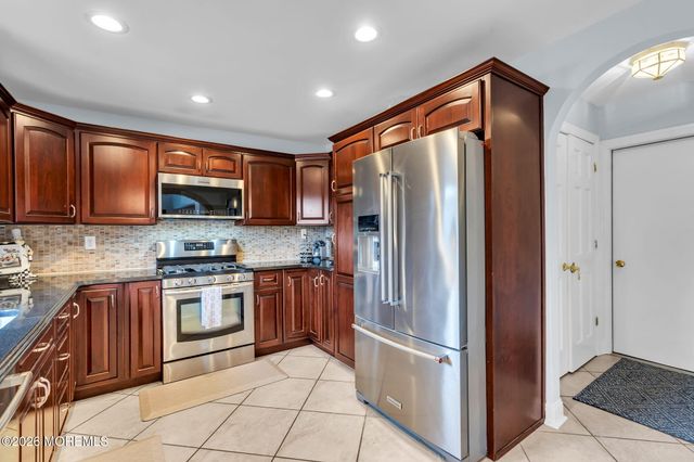 1829 Lookout Drive, Toms River, NJ 08753