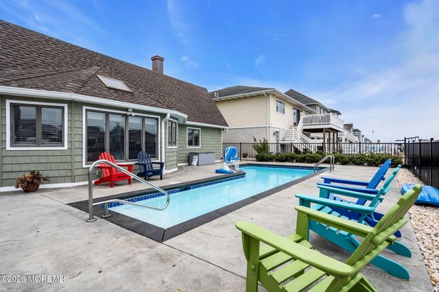 1829 Lookout Drive, Toms River, NJ 08753