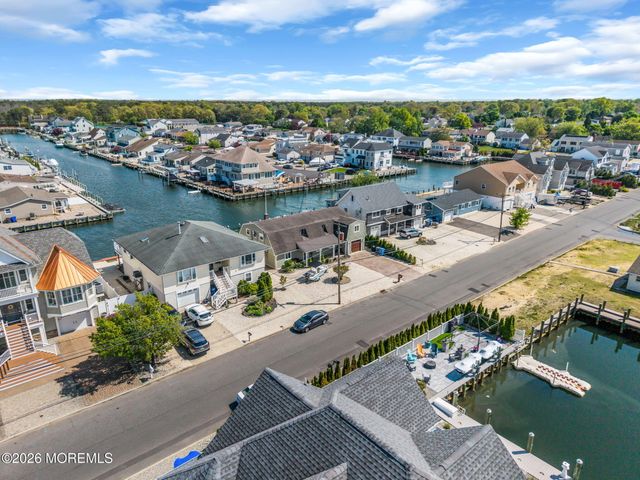 1829 Lookout Drive, Toms River, NJ 08753